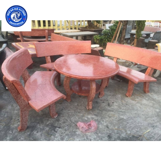 Bàn ghế đá tròn màu đỏ 