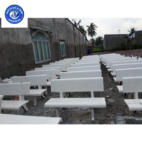 Ghế đá mài màu trắng