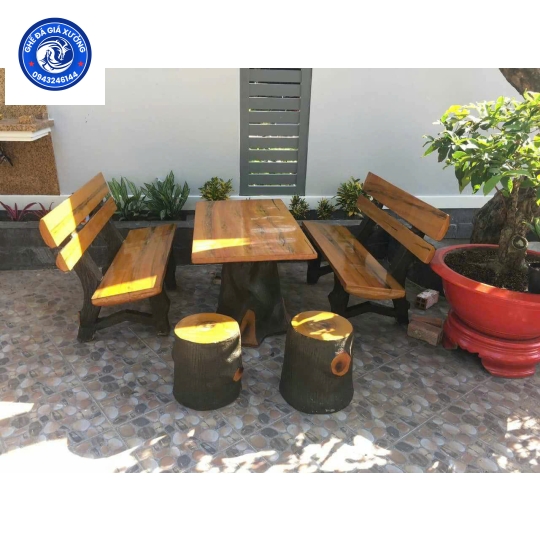 Bộ bàn ghế đá giả gỗ ngoài trời