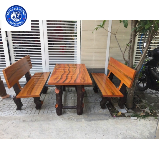 Bộ bàn ghế đá giả gỗ ngoài trời