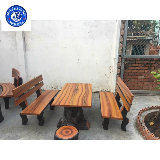 Bộ bàn ghế đá giả gỗ ngoài trời